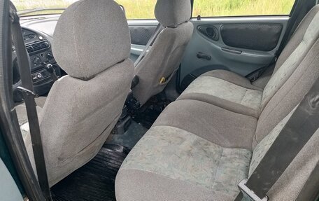 Chevrolet Niva I рестайлинг, 2004 год, 195 000 рублей, 8 фотография