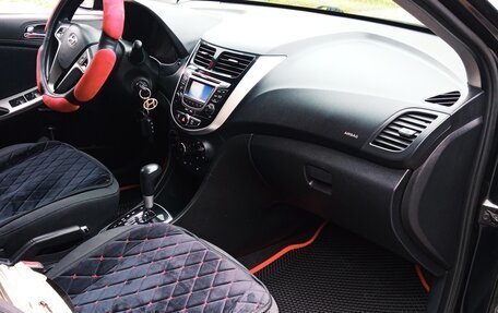 Hyundai Solaris II рестайлинг, 2012 год, 870 000 рублей, 6 фотография