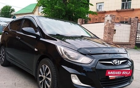 Hyundai Solaris II рестайлинг, 2012 год, 870 000 рублей, 10 фотография