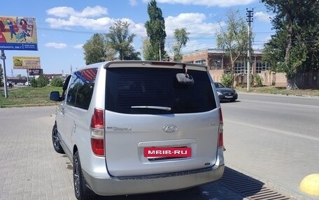 Hyundai Grand Starex Grand Starex I рестайлинг 2, 2010 год, 1 350 000 рублей, 7 фотография