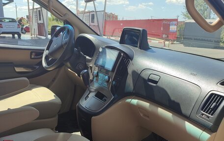 Hyundai Grand Starex Grand Starex I рестайлинг 2, 2010 год, 1 350 000 рублей, 9 фотография