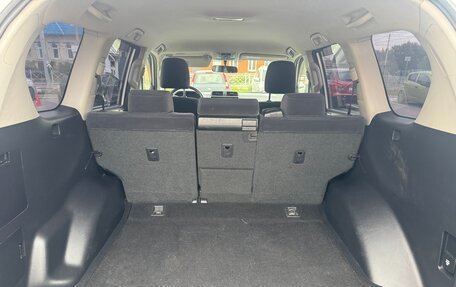 Toyota Land Cruiser Prado 150 рестайлинг 2, 2017 год, 4 490 000 рублей, 13 фотография