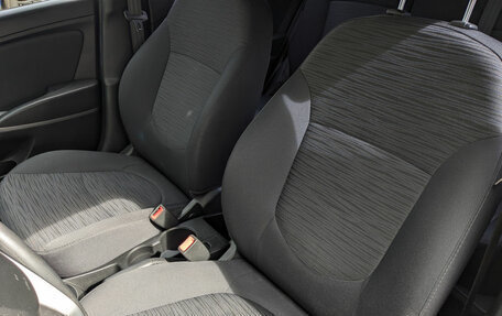 Hyundai Solaris II рестайлинг, 2016 год, 1 260 000 рублей, 19 фотография
