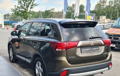 Mitsubishi Outlander III рестайлинг 3, 2016 год, 1 270 000 рублей, 7 фотография