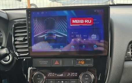 Mitsubishi Outlander III рестайлинг 3, 2016 год, 1 270 000 рублей, 17 фотография