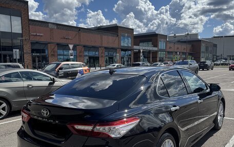 Toyota Camry, 2018 год, 2 700 000 рублей, 4 фотография