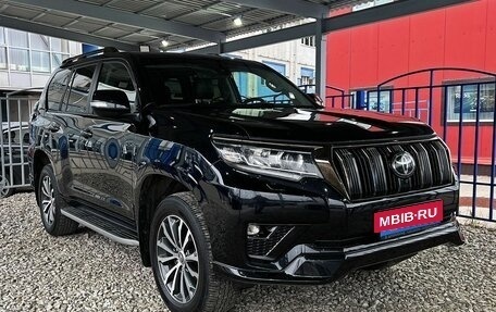 Toyota Land Cruiser Prado 150 рестайлинг 2, 2021 год, 6 600 000 рублей, 6 фотография