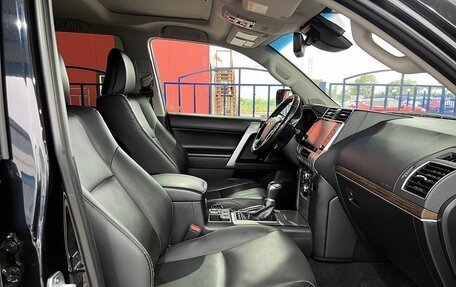 Toyota Land Cruiser Prado 150 рестайлинг 2, 2021 год, 6 600 000 рублей, 9 фотография