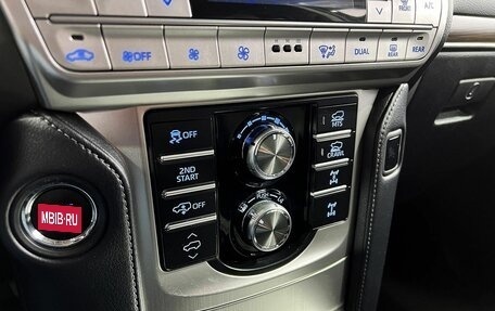 Toyota Land Cruiser Prado 150 рестайлинг 2, 2021 год, 6 600 000 рублей, 13 фотография