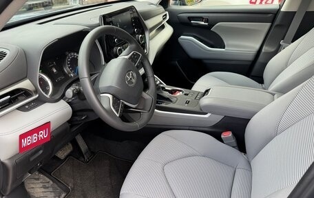 Toyota Highlander, 2022 год, 6 400 000 рублей, 18 фотография