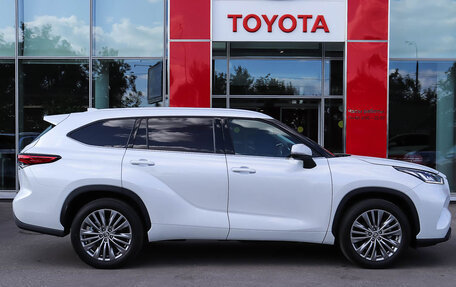 Toyota Highlander, 2025 год, 5 890 000 рублей, 2 фотография