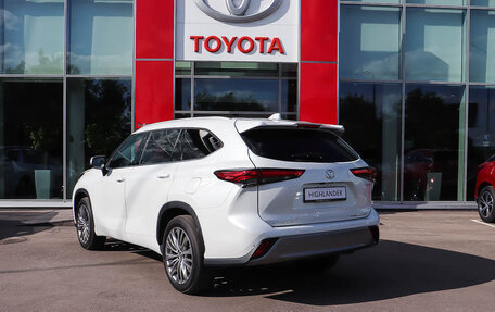 Toyota Highlander, 2025 год, 5 890 000 рублей, 6 фотография