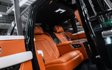 Rolls-Royce Cullinan, 2023 год, 52 500 000 рублей, 22 фотография