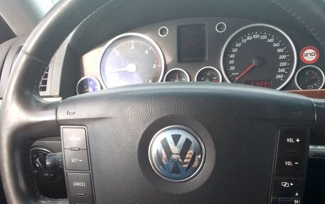 Volkswagen Touareg III, 2006 год, 900 000 рублей, 2 фотография