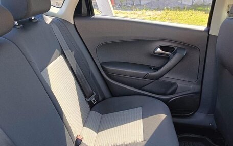 Volkswagen Polo VI (EU Market), 2013 год, 850 000 рублей, 5 фотография