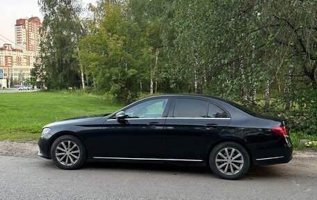 Mercedes-Benz E-Класс, 2017 год, 1 620 000 рублей, 4 фотография