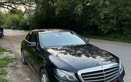 Mercedes-Benz E-Класс, 2017 год, 1 620 000 рублей, 2 фотография