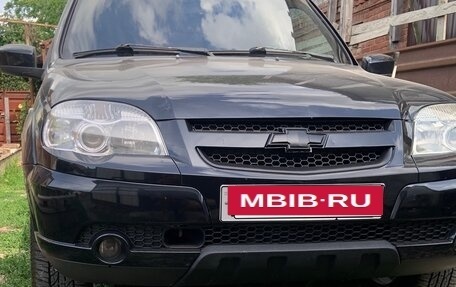 Chevrolet Niva I рестайлинг, 2012 год, 530 000 рублей, 3 фотография