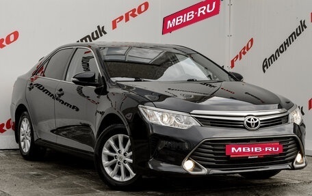 Toyota Camry, 2015 год, 1 995 000 рублей, 3 фотография