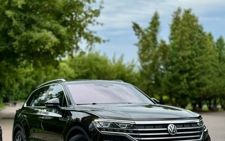 Volkswagen Touareg III, 2019 год, 5 700 000 рублей, 1 фотография