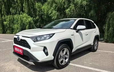 Toyota RAV4, 2022 год, 2 824 000 рублей, 1 фотография