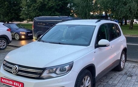 Volkswagen Tiguan I, 2014 год, 1 370 000 рублей, 2 фотография