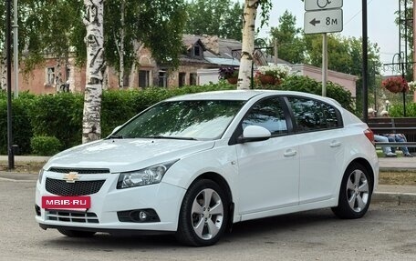 Chevrolet Cruze II, 2012 год, 800 000 рублей, 3 фотография