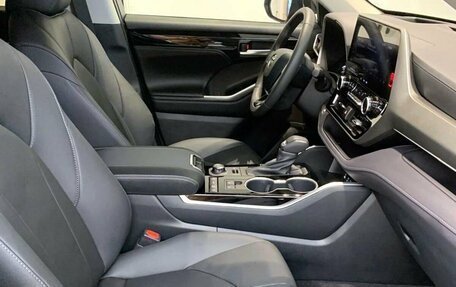 Toyota Highlander, 2024 год, 5 699 000 рублей, 11 фотография