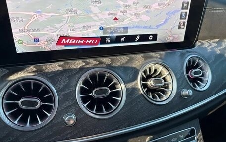 Mercedes-Benz E-Класс, 2022 год, 4 250 000 рублей, 14 фотография
