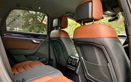 Volkswagen Touareg III, 2019 год, 5 700 000 рублей, 14 фотография