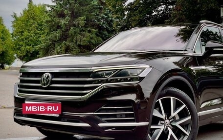 Volkswagen Touareg III, 2019 год, 5 700 000 рублей, 2 фотография