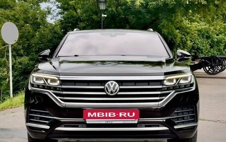 Volkswagen Touareg III, 2019 год, 5 700 000 рублей, 3 фотография