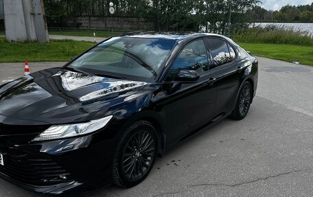 Toyota Camry, 2018 год, 3 000 000 рублей, 2 фотография