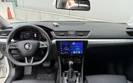 Skoda Superb III рестайлинг, 2022 год, 2 110 000 рублей, 8 фотография