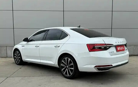 Skoda Superb III рестайлинг, 2022 год, 2 110 000 рублей, 6 фотография