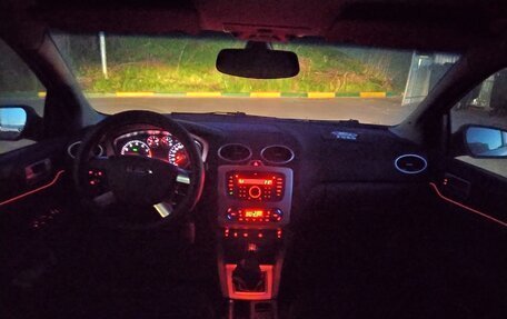 Ford Focus II рестайлинг, 2007 год, 550 000 рублей, 23 фотография