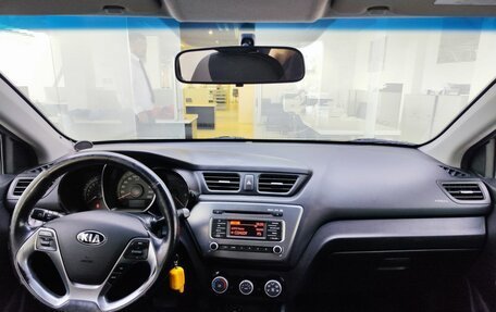 KIA Rio III рестайлинг, 2015 год, 959 000 рублей, 17 фотография
