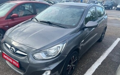 Hyundai Solaris II рестайлинг, 2012 год, 750 000 рублей, 1 фотография