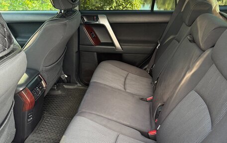 Toyota Land Cruiser Prado 150 рестайлинг 2, 2015 год, 3 500 000 рублей, 7 фотография