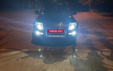 Mitsubishi Pajero IV, 2014 год, 2 550 000 рублей, 10 фотография