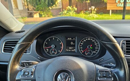 Volkswagen Jetta VI, 2012 год, 980 000 рублей, 3 фотография