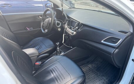 Hyundai Solaris II рестайлинг, 2017 год, 1 130 000 рублей, 6 фотография