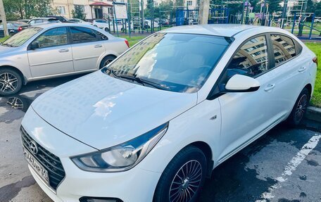 Hyundai Solaris II рестайлинг, 2017 год, 1 130 000 рублей, 4 фотография