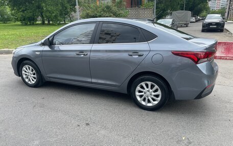 Hyundai Solaris II рестайлинг, 2018 год, 1 500 000 рублей, 4 фотография