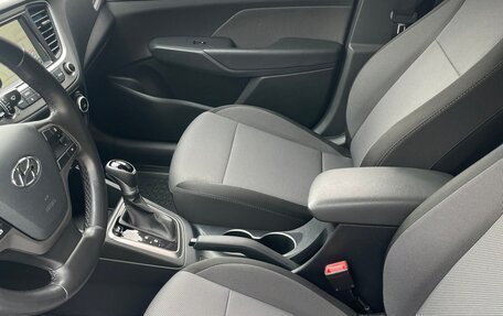 Hyundai Solaris II рестайлинг, 2018 год, 1 500 000 рублей, 13 фотография