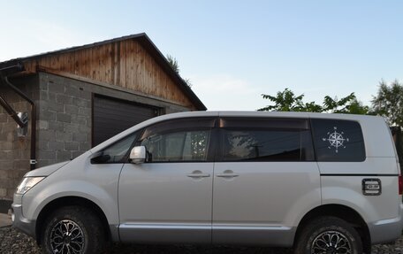 Mitsubishi Delica D:5 I, 2013 год, 2 500 000 рублей, 3 фотография