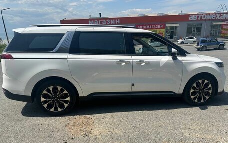 KIA Carnival, 2022 год, 2 990 000 рублей, 3 фотография