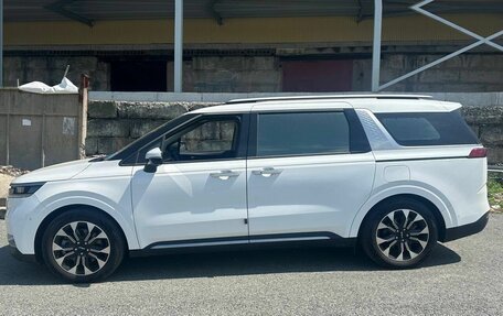 KIA Carnival, 2022 год, 2 990 000 рублей, 7 фотография