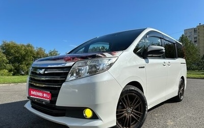 Toyota Noah III, 2014 год, 2 030 000 рублей, 1 фотография