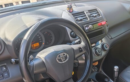 Toyota RAV4, 2011 год, 1 750 000 рублей, 12 фотография